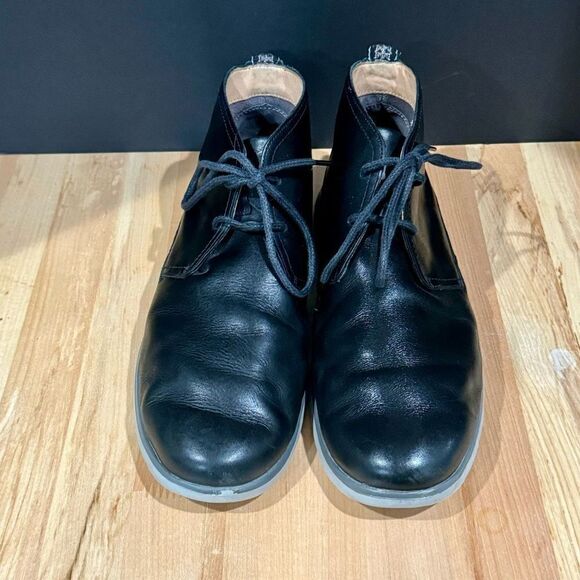 UGG Freamon Black Waterproof Chukka Boots. Size 11.